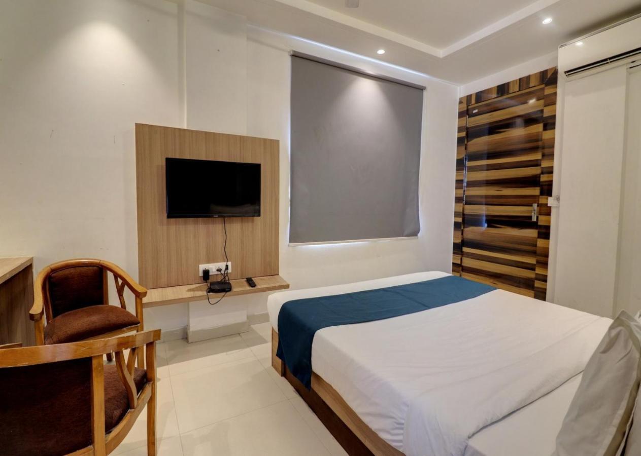 Hotel Mystic Inn Jaipur Bagian luar foto