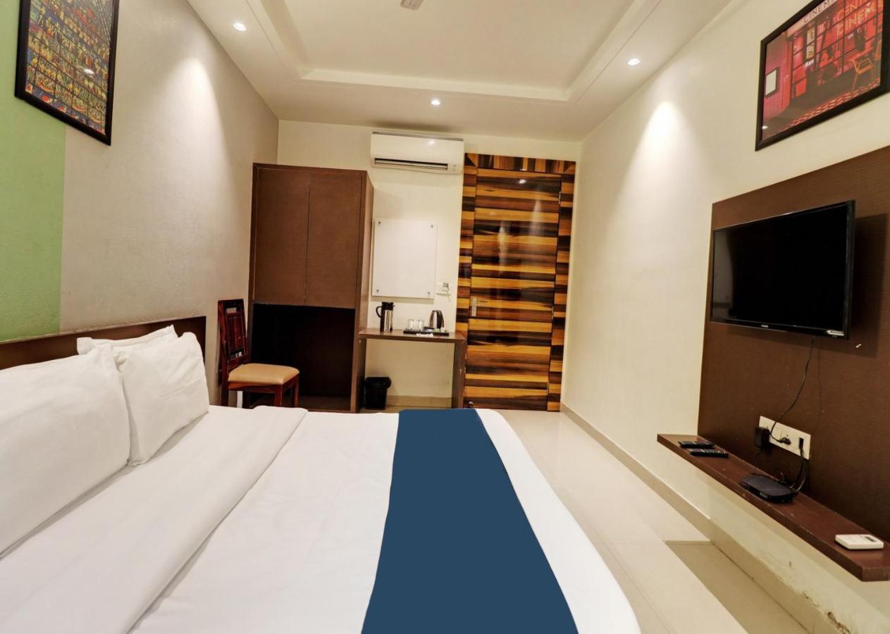 Hotel Mystic Inn Jaipur Bagian luar foto